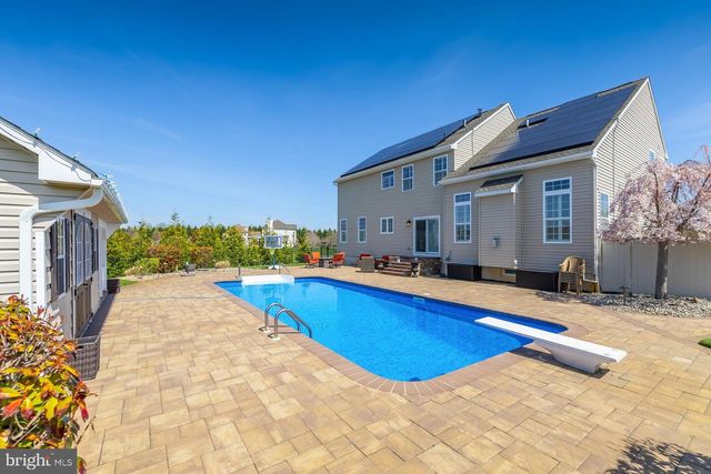 207 MARIA ELENA DR, Mullica Hill, NJ 08062