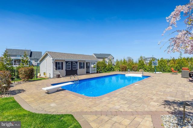 207 MARIA ELENA DR, Mullica Hill, NJ 08062