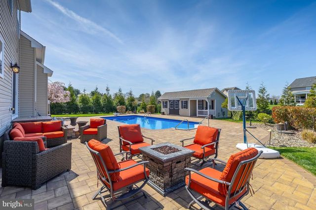207 MARIA ELENA DR, Mullica Hill, NJ 08062