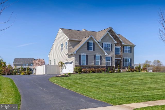 207 MARIA ELENA DR, Mullica Hill, NJ 08062