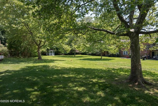 96 East Avenue 33, Atlantic Highlands, NJ 07716