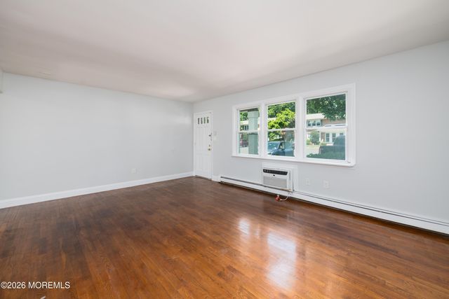 96 East Avenue 33, Atlantic Highlands, NJ 07716