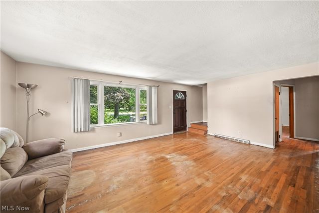 6186 Stone Road, Hudson, OH 44236