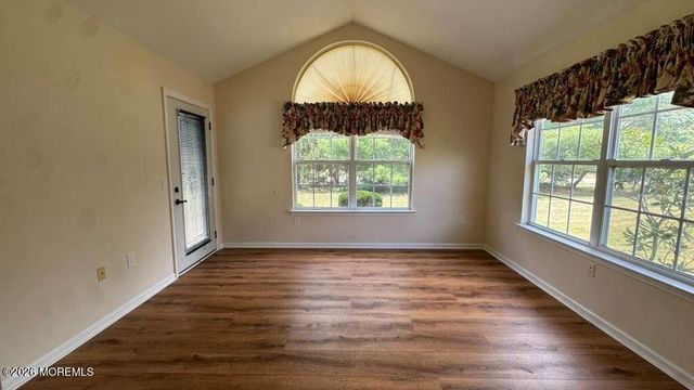 38 Morning Glory Lane, Lakewood, NJ 08701