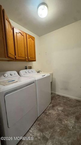 38 Morning Glory Lane, Lakewood, NJ 08701