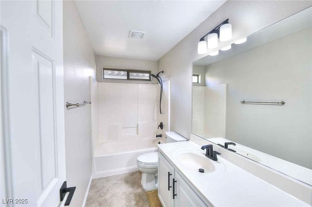 6512 Chettle House Lane, Las Vegas, NV 89122