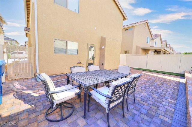 6512 Chettle House Lane, Las Vegas, NV 89122
