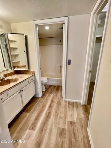 623 W Guadalupe Road Unit 239, Mesa, AZ 85210