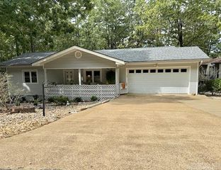 22 Constantina Circle, Hot Springs Village, AR 71909