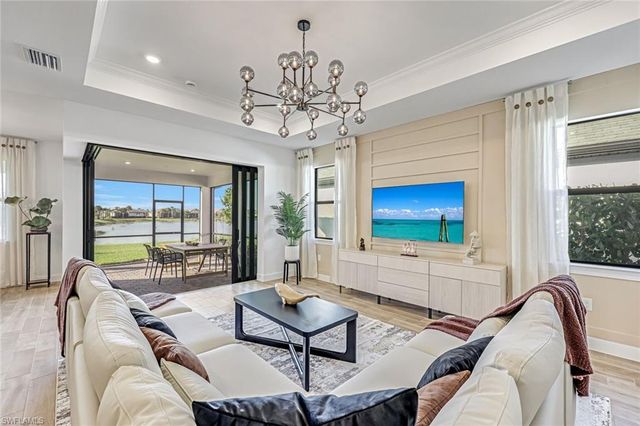 20530 Pebble Glen DR, Estero, FL 33928