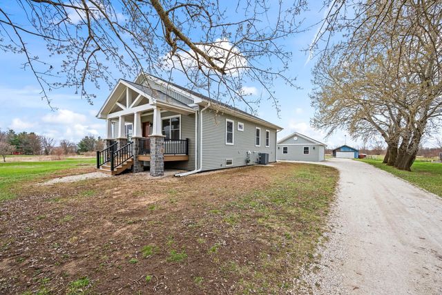 9119 Riley Road, Marengo, IL 60152