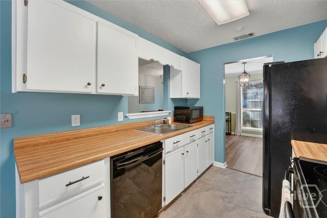 33 Woodcock Drive, Richmond Hill, GA 31324