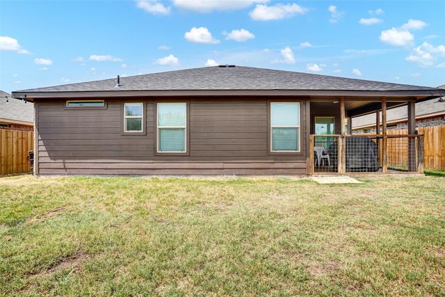 9001 Mossy Creek Lane, Fort Worth, TX 76123