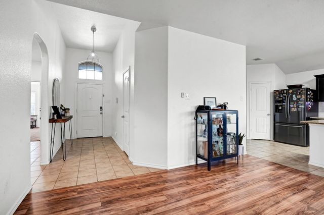 9001 Mossy Creek Lane, Fort Worth, TX 76123