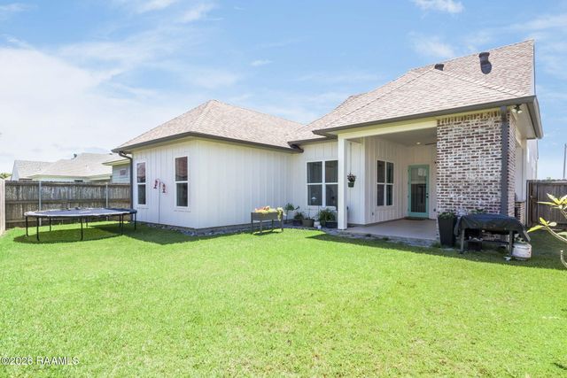210 Santander Drive, Youngsville, LA 70592