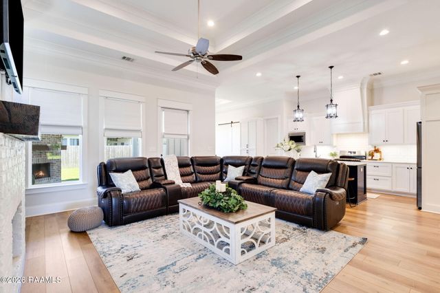 210 Santander Drive, Youngsville, LA 70592