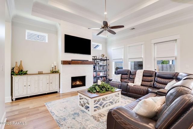 210 Santander Drive, Youngsville, LA 70592