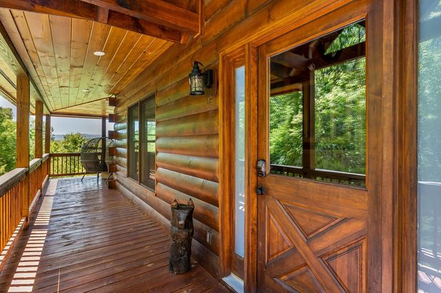 229 Old Mill Pond Road, Mineral Bluff, GA 30559
