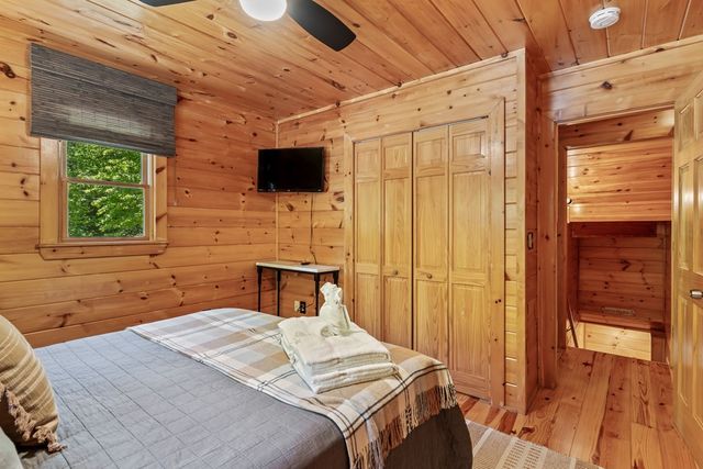 229 Old Mill Pond Road, Mineral Bluff, GA 30559