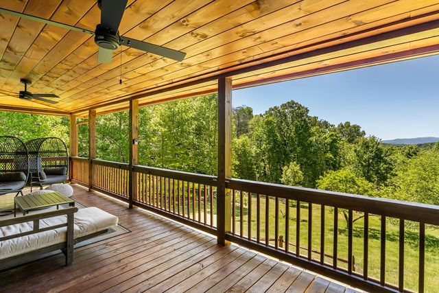 229 Old Mill Pond Road, Mineral Bluff, GA 30559