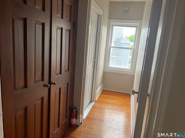 493-495 PROSPECT Avenue, West Hartford, CT 06105