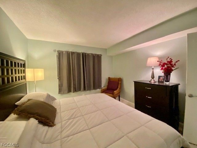 400 Lenell RD 702, Fort Myers Beach, FL 33931