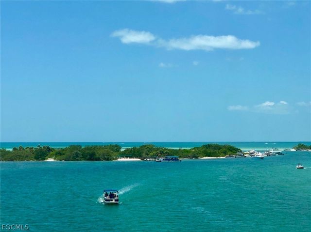 400 Lenell RD 702, Fort Myers Beach, FL 33931