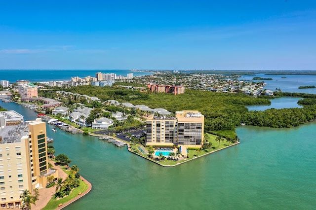 400 Lenell RD 702, Fort Myers Beach, FL 33931