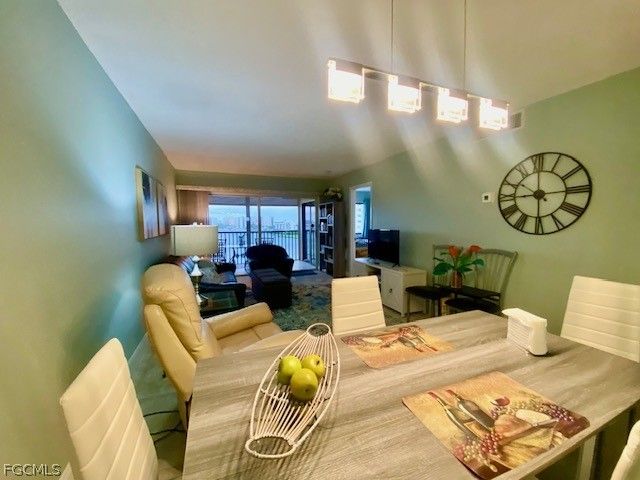 400 Lenell RD 702, Fort Myers Beach, FL 33931