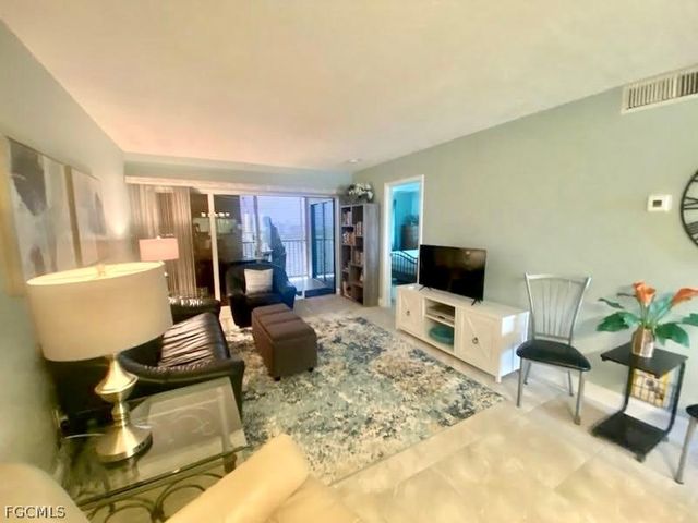 400 Lenell RD 702, Fort Myers Beach, FL 33931