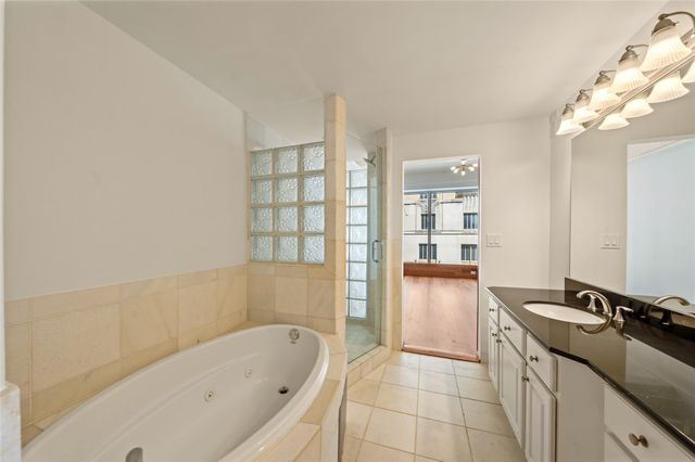 711 Main Street 601, Houston, TX 77002