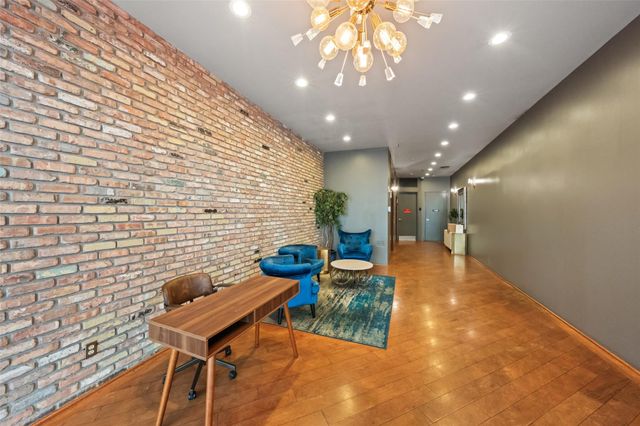 711 Main Street 601, Houston, TX 77002