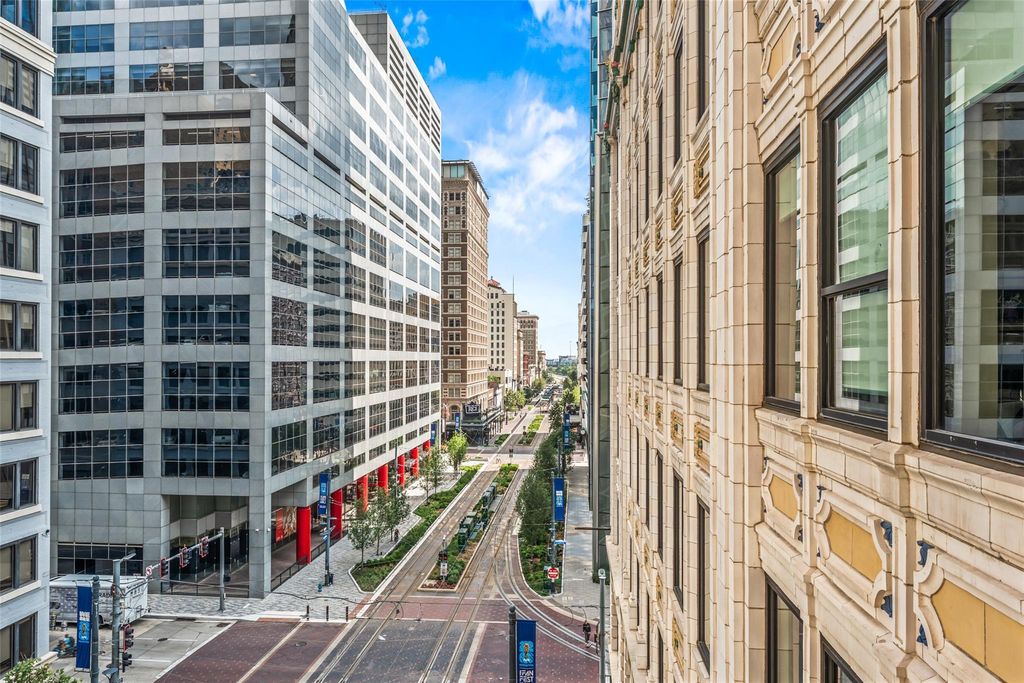 711 Main Street 601, Houston, TX 77002