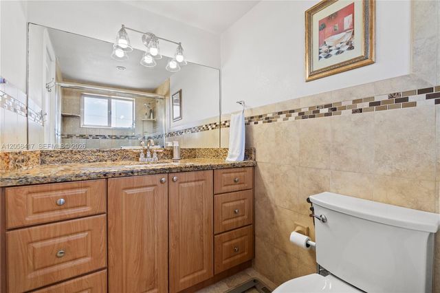 6215 W 20th Avenue 402, Hialeah, FL 33012