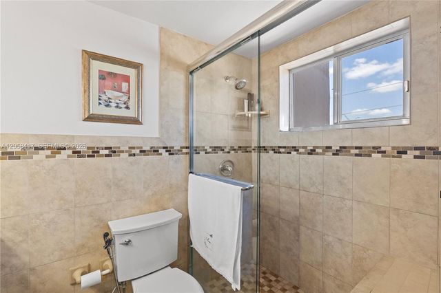 6215 W 20th Avenue 402, Hialeah, FL 33012