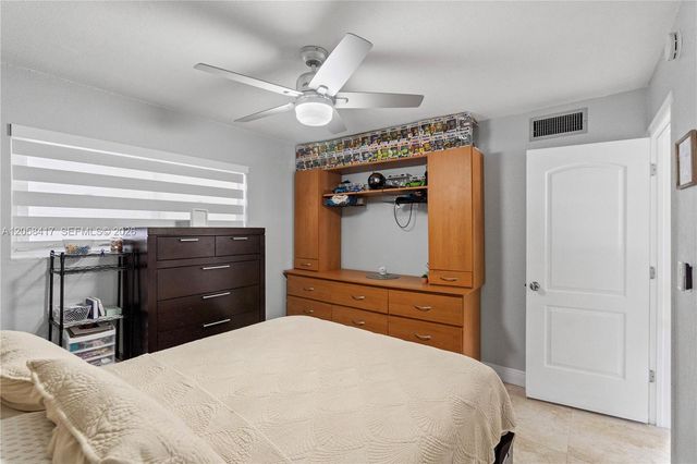 6215 W 20th Avenue 402, Hialeah, FL 33012