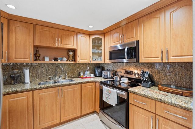 6215 W 20th Avenue 402, Hialeah, FL 33012