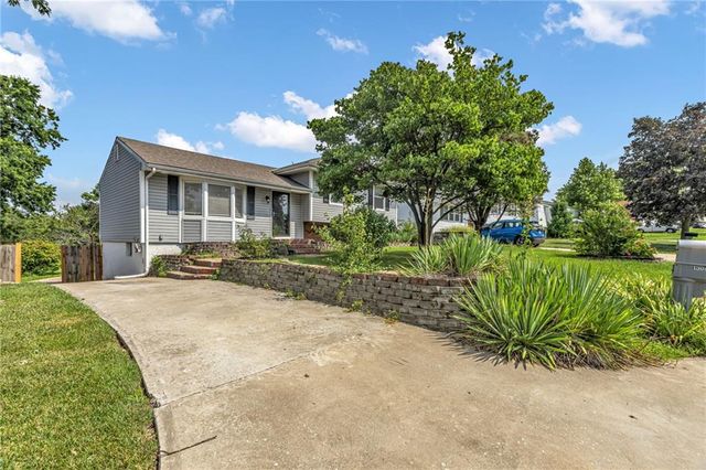 1304 NW 65th Terrace, Kansas City, MO 64118
