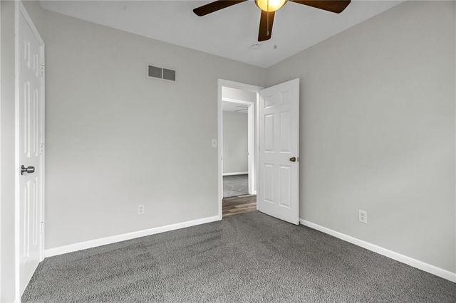 1304 NW 65th Terrace, Kansas City, MO 64118