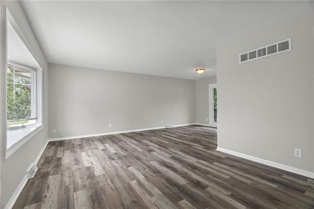 1304 NW 65th Terrace, Kansas City, MO 64118