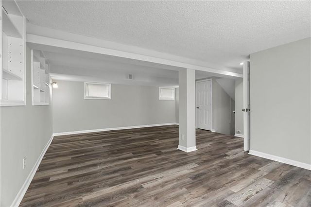 1304 NW 65th Terrace, Kansas City, MO 64118