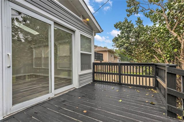 1304 NW 65th Terrace, Kansas City, MO 64118