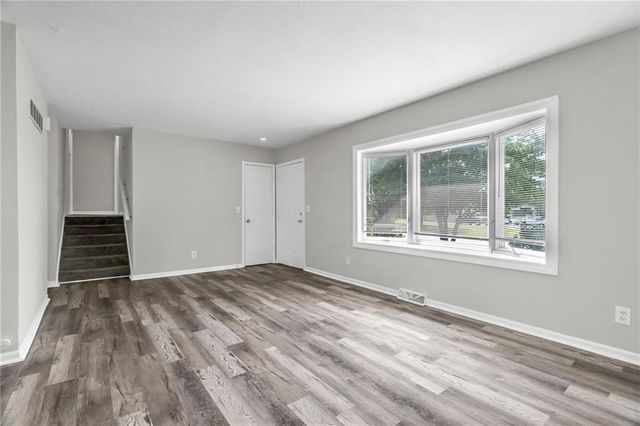 1304 NW 65th Terrace, Kansas City, MO 64118