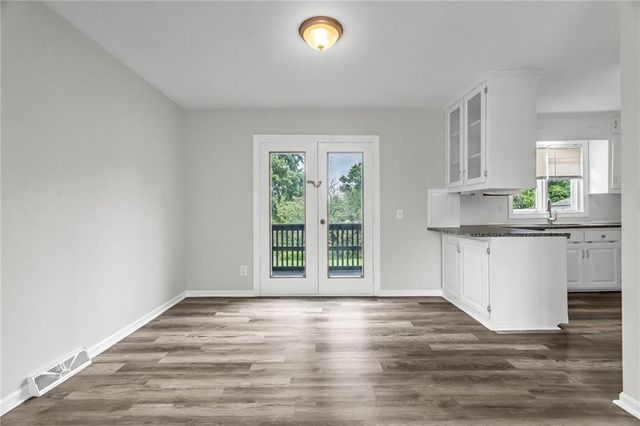 1304 NW 65th Terrace, Kansas City, MO 64118
