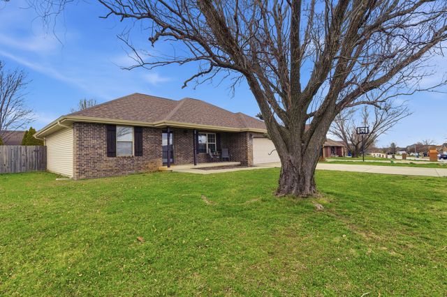 891 W Pembrook Avenue, Nixa, MO 65714