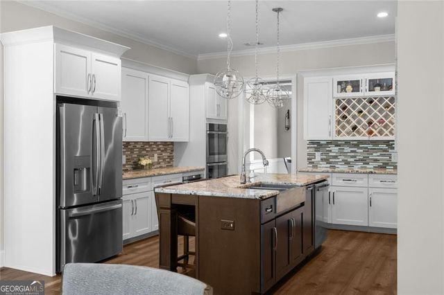 1804 Lake Pointe Circle, Locust Grove, GA 30248