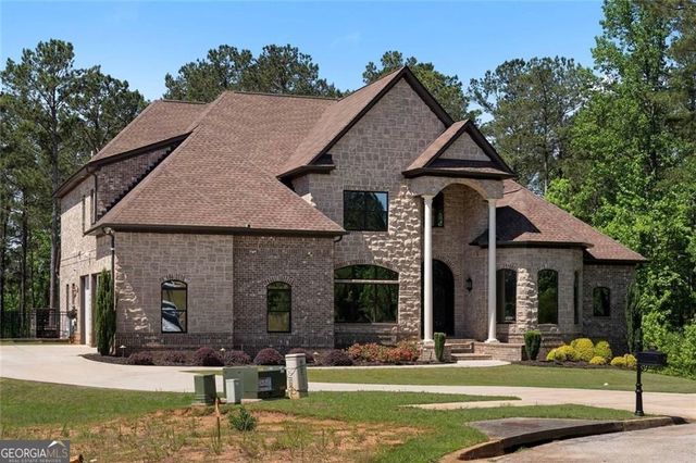 1804 Lake Pointe Circle, Locust Grove, GA 30248