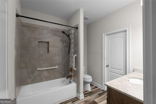 1804 Lake Pointe Circle, Locust Grove, GA 30248