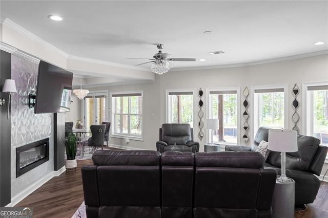 1804 Lake Pointe Circle, Locust Grove, GA 30248