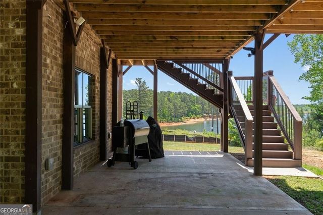 1804 Lake Pointe Circle, Locust Grove, GA 30248
